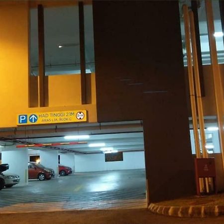 Spacious & Cozy Condo - Hijauan Heights Block C Kajang Kültér fotó