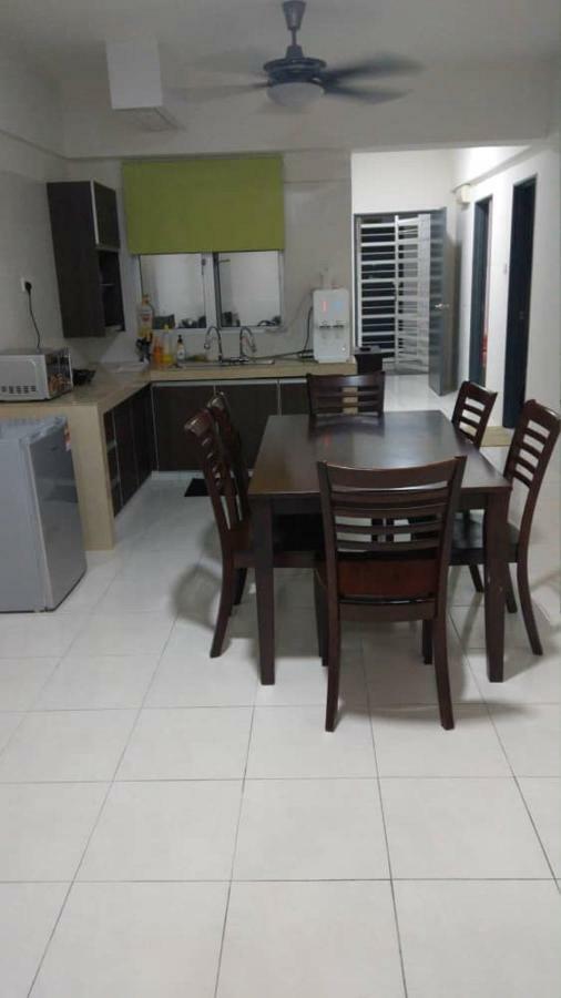 Spacious & Cozy Condo - Hijauan Heights Block C Kajang Kültér fotó