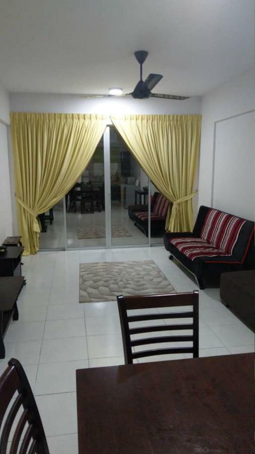 Spacious & Cozy Condo - Hijauan Heights Block C Kajang Kültér fotó