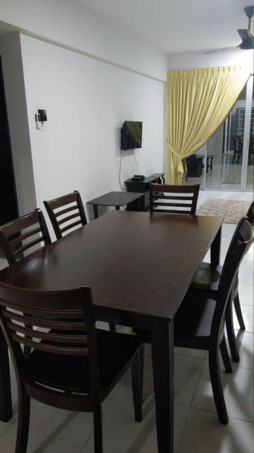 Spacious & Cozy Condo - Hijauan Heights Block C Kajang Kültér fotó